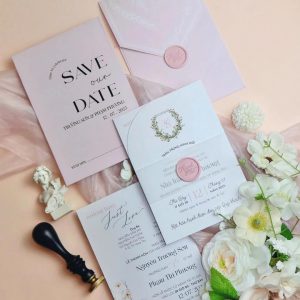 Thiệp cưới đứng hồng pastel