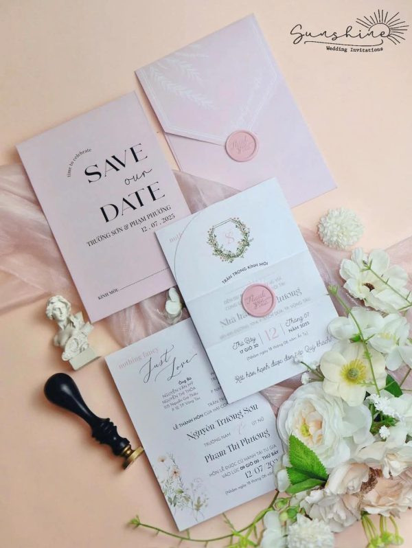 Thiệp cưới đứng hồng pastel