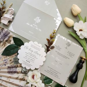 Khi sự sáng tạo lên tiếng, chiếc thiệp cưới cũng trở thành 1 phần của câu chuyện tình yêu