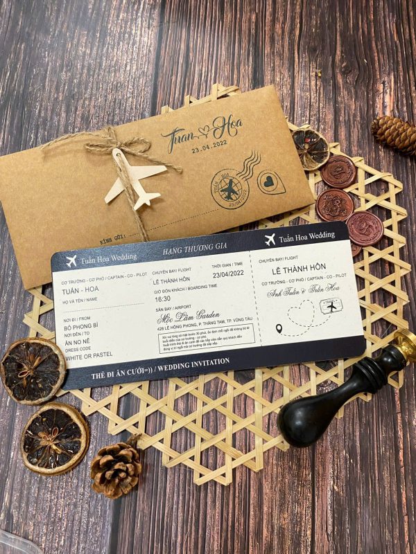 Thiệp cưới dạng passport giấy kraft – độc đáo, mộc mạc và đầy phong cách.