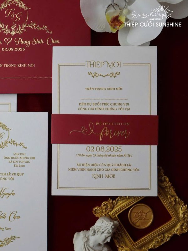 Đỏ truyền thống, nét hiện đại – hoà quyện quá khứ và hiện tại trong từng tấm thiệp. - Image 3